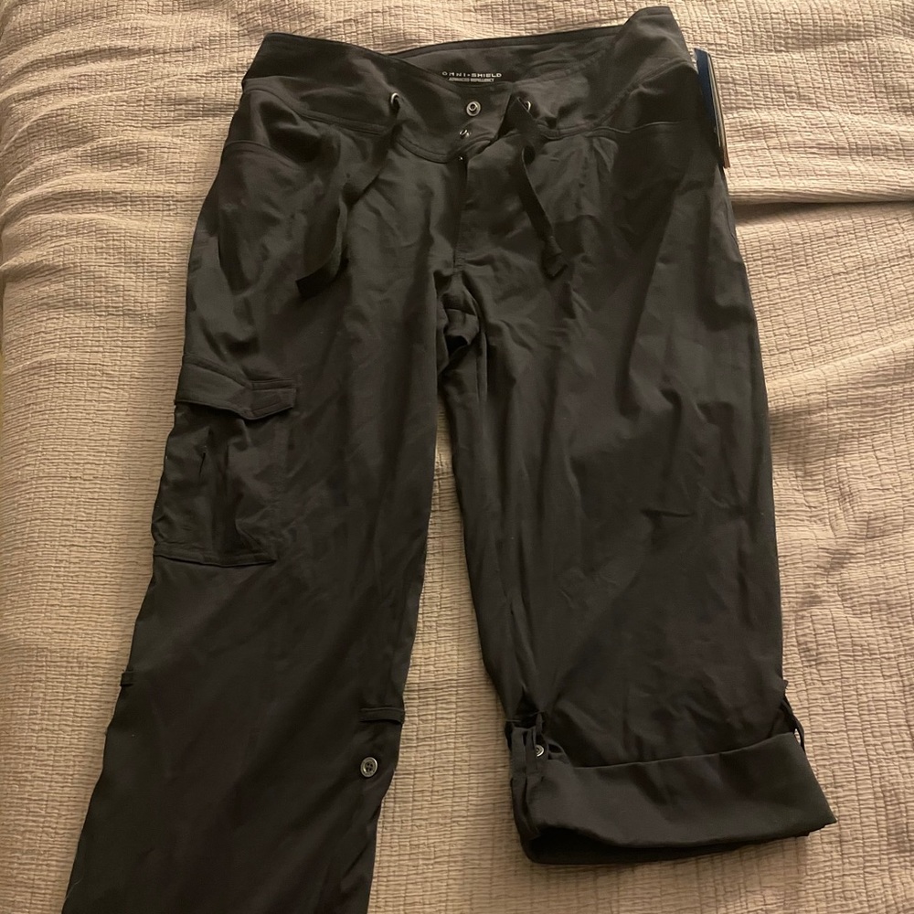Nwt Columbia hiking pants size 10 short